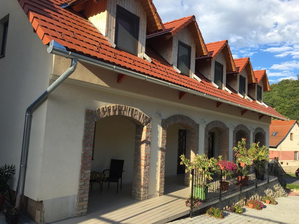 Csipke Lovaspanzió Orfű Exterior foto